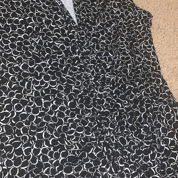 White House Black Market sleeveless top size small - Picture 3 of 6